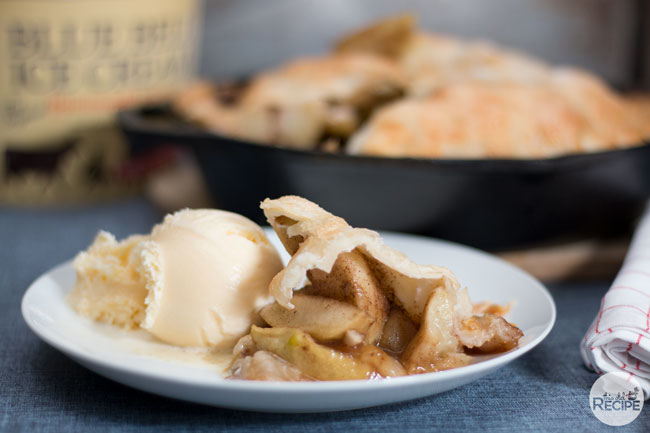 Easy Cast Iron Apple Pie